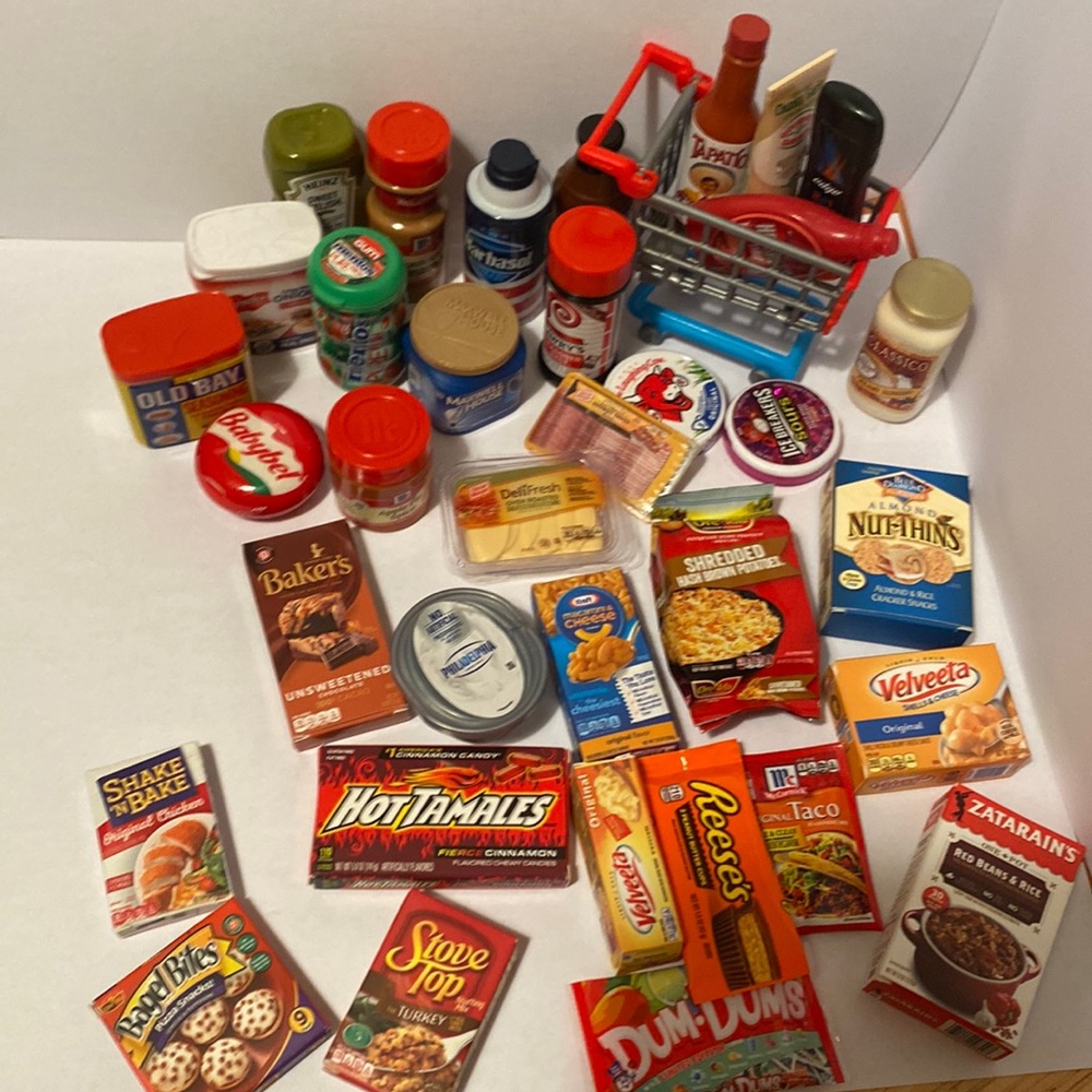 D) mini brands